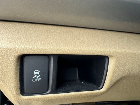 Used 2012 Honda Accord LX image 15