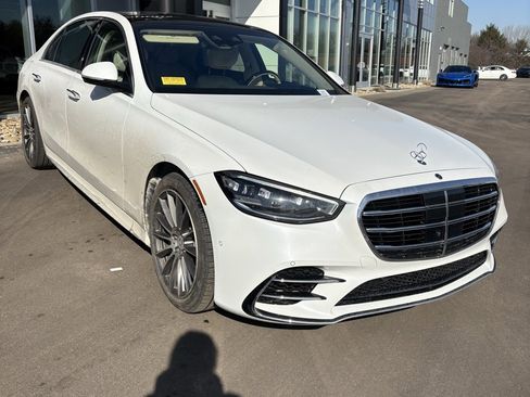 Used 2025 Mercedes-Benz S 580 4MATIC Sedan image 11