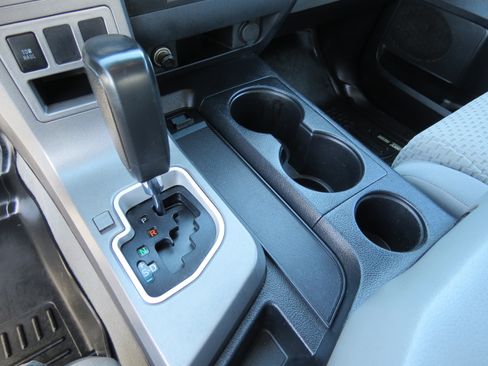 Used 2010 Toyota Tundra 2WD Double Cab image 22