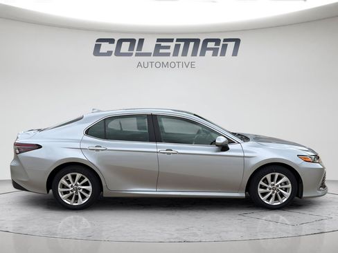Used 2024 Toyota Camry LE FWD image 16