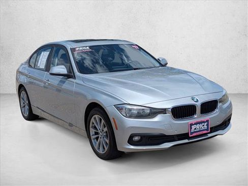 Used 2017 BMW 320i xDrive Sedan AWD/4WD image 3