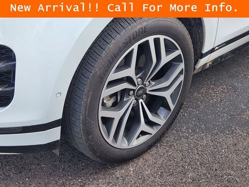 Used 2020 Land Rover Range Rover Evoque R-Dynamic HSE image 10