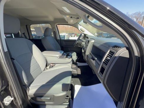 Used 2018 RAM 1500 Express w/ Express Value Package image 20