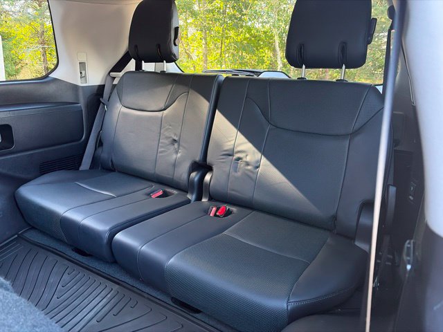 Used 2017 Lexus LX 570 4WD w/ Luxury Package image 19