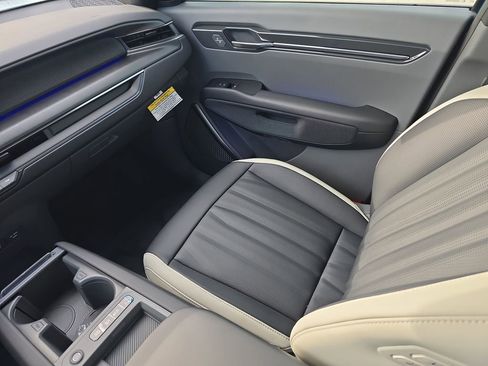 New 2026 Kia EV9 GT-Line image 16