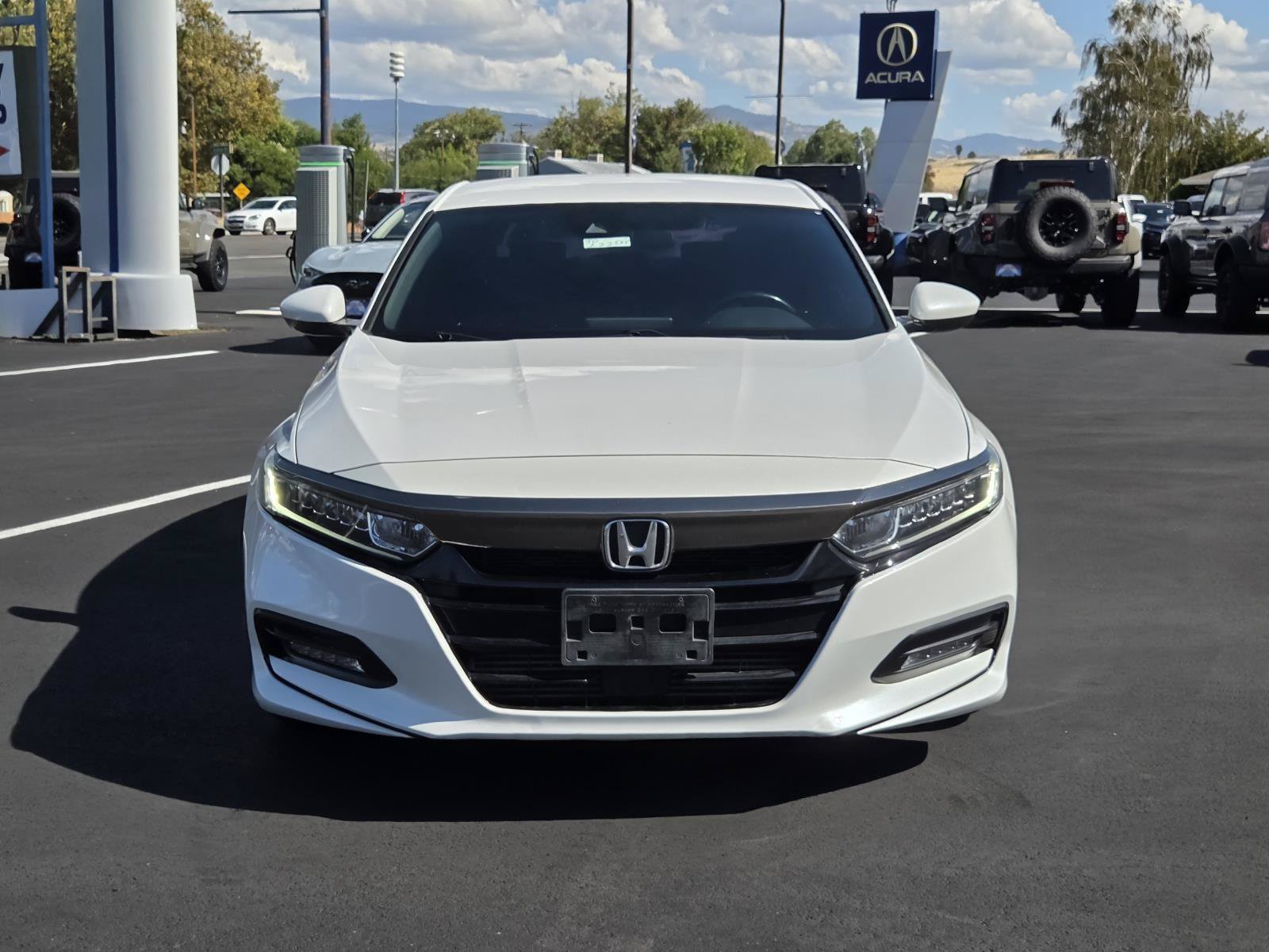 Used 2019 Honda Accord Sport image 2