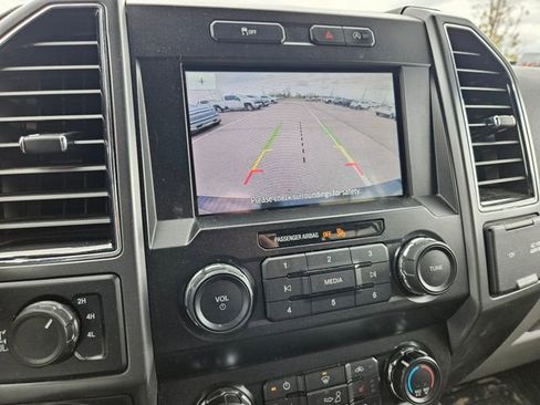 Used 2019 Ford F150 XLT w/ Equipment Group 302A Luxury AWD/4WD image 12