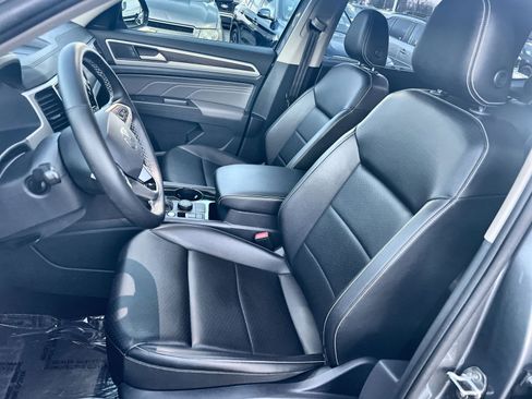 Used 2022 Volkswagen Atlas SE image 13