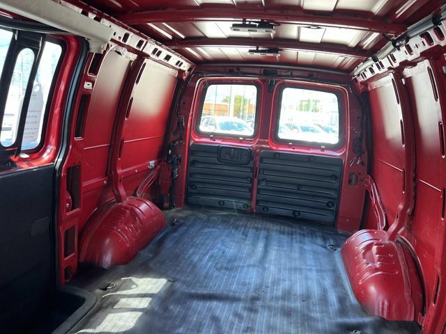 Used 2024 Chevrolet Express 2500 w/ Driver Convenience Package RWD image 28