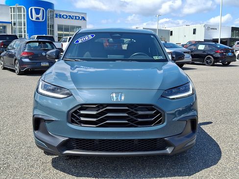Used 2025 Honda HR-V Sport image 2