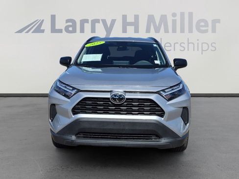 Certified 2025 Toyota RAV4 LE image 8