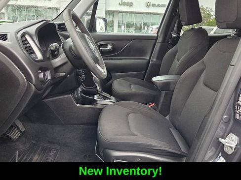 Certified 2023 Jeep Renegade Latitude AWD/4WD image 10