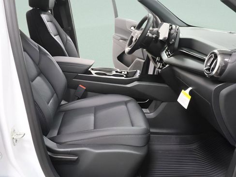 New 2026 Chevrolet Equinox LT FWD image 33