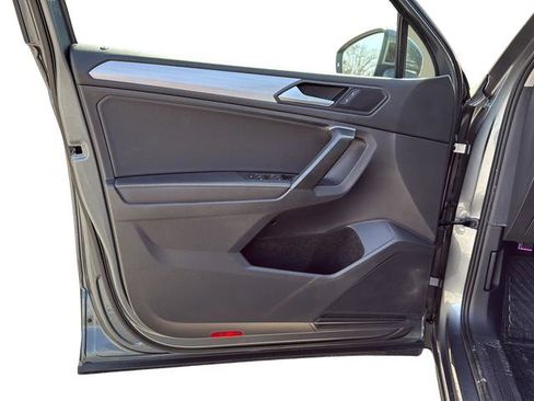 Used 2024 Volkswagen Tiguan S image 18