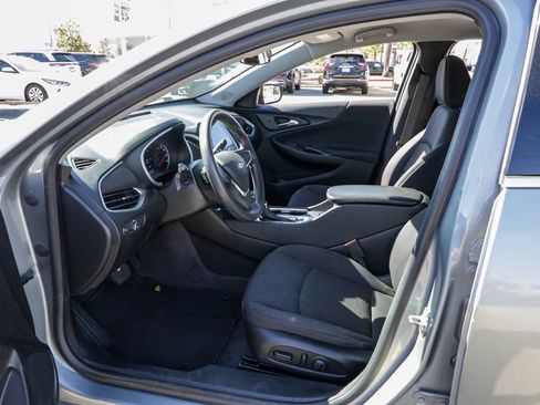 Used 2023 Chevrolet Malibu LT FWD image 15