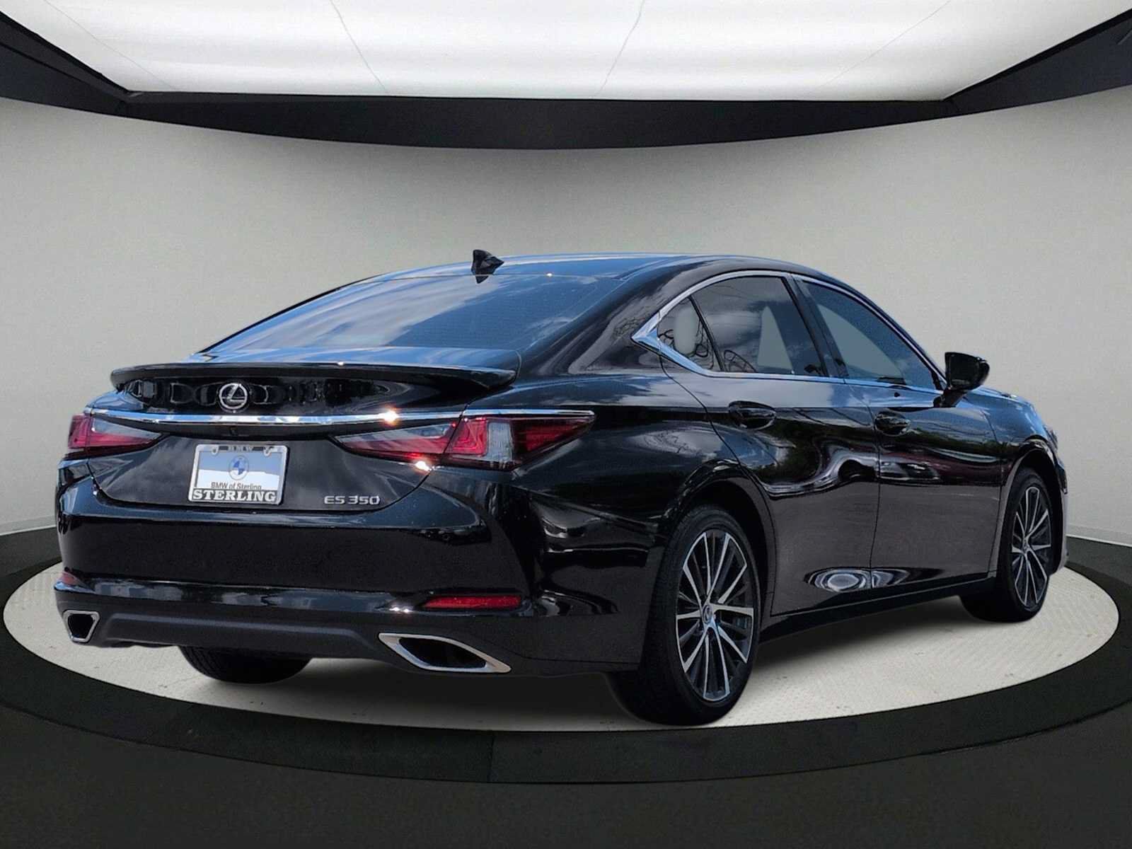 Used 2024 Lexus ES 350 w/ Premium Package FWD image 8