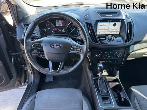 Used 2017 Ford Escape Titanium image 15