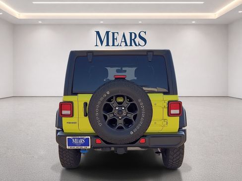 Used 2023 Jeep Wrangler Unlimited AWD/4WD image 4