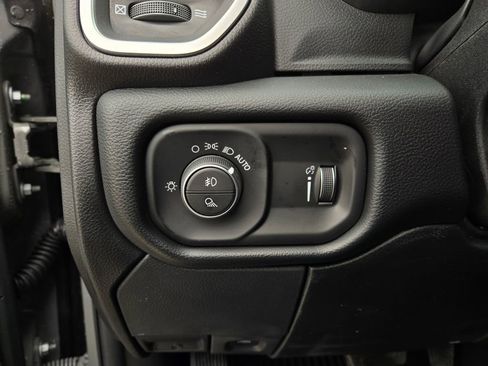 New 2026 RAM 2500 Big Horn AWD/4WD image 13