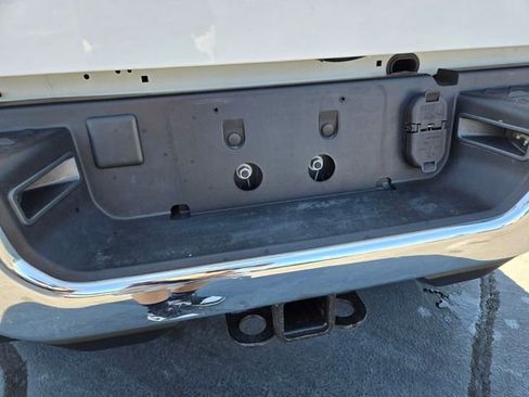 Used 2024 RAM 2500 Big Horn AWD/4WD image 16