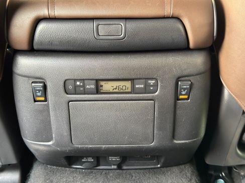 Used 2022 Nissan Armada Platinum RWD image 37