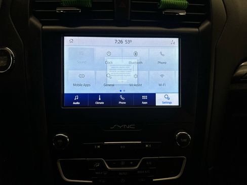 Used 2020 Ford Fusion SE w/ Equipment Group 151A image 22