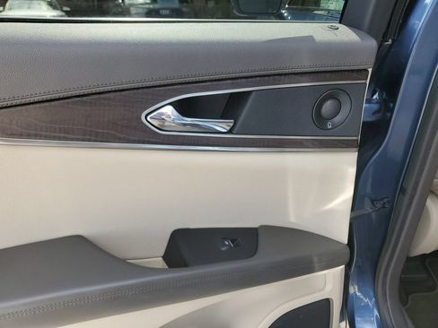 Used 2019 Lincoln Nautilus Reserve AWD/4WD image 19