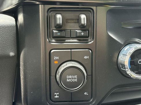 New 2026 Ford F350 Lariat w/ Black Appearance Package AWD/4WD image 32