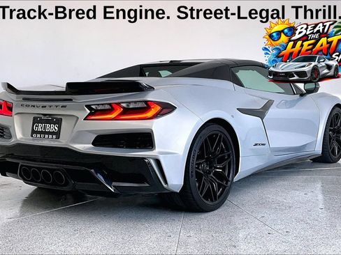 Used 2024 Chevrolet Corvette Z06 w/ Stealth Interior Trim Package RWD image 15