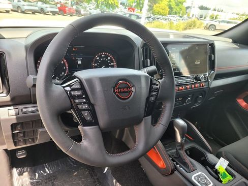 New 2026 Nissan Frontier PRO-4X w/ Tow Package AWD/4WD image 6
