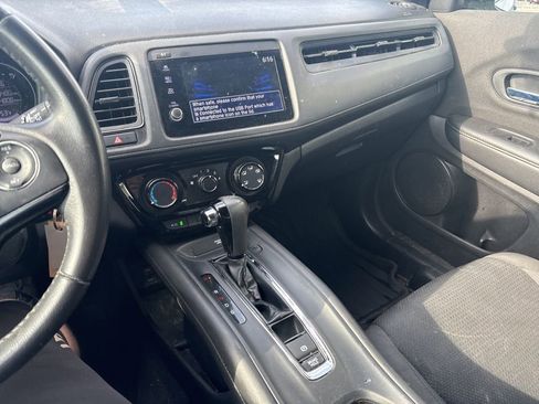 Used 2021 Honda HR-V Sport image 20
