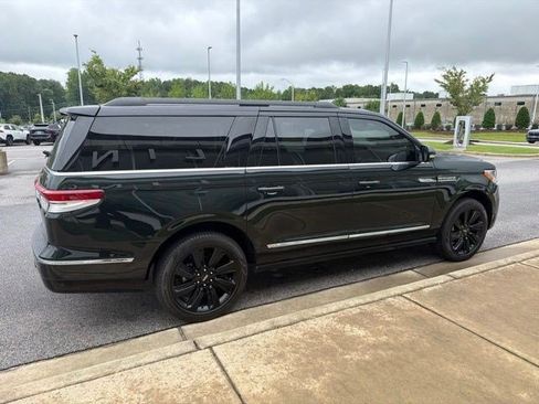 Used 2024 Lincoln Navigator L Black Label AWD/4WD image 17