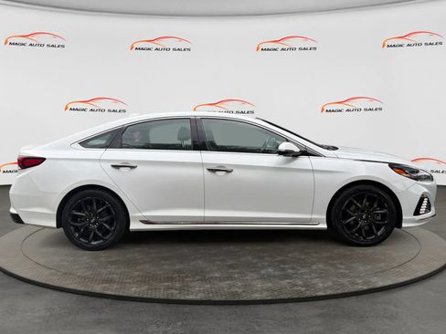 Used 2018 Hyundai Sonata Limited w/ Cargo Package FWD image 6