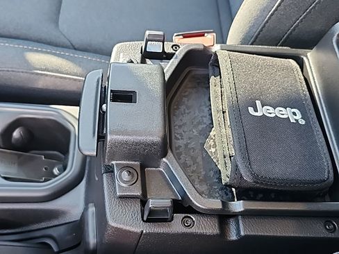 New 2026 Jeep Gladiator Willys image 39