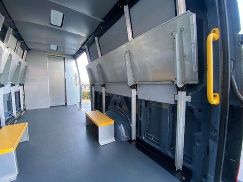 Used 2019 Mercedes-Benz Sprinter 170 image 17