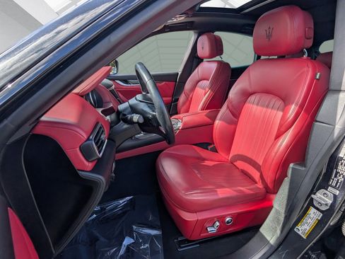 Used 2022 Maserati Levante GT image 5