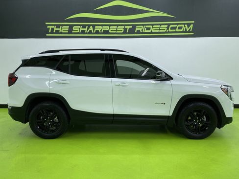 Used 2022 GMC Terrain AT4 w/ Infotainment Package II image 11