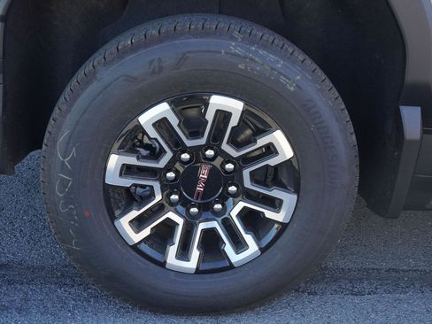 New 2026 GMC Sierra EV Elevation image 13