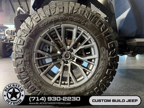 Used 2023 Jeep Wrangler Unlimited Rubicon 392 AWD/4WD image 33