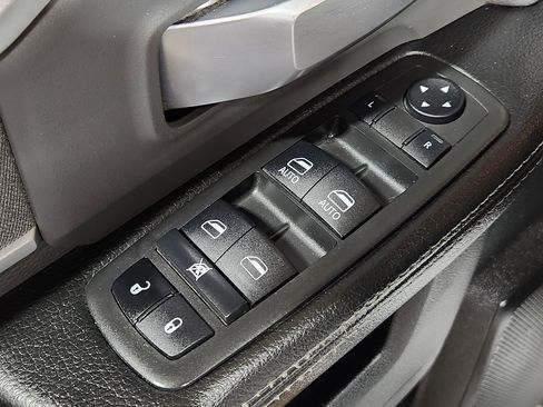 Used 2022 RAM 2500 Big Horn AWD/4WD image 48
