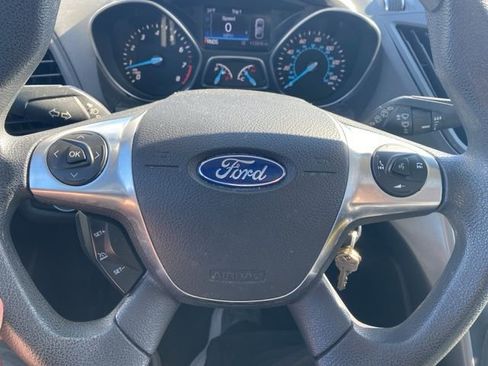 Used 2016 Ford Escape SE w/ SE Chrome Package image 15