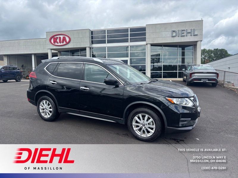 Used 2020 Nissan Rogue SV AWD/4WD image 1