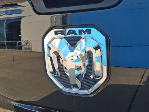 Used 2023 RAM 1500 Big Horn AWD/4WD image 29