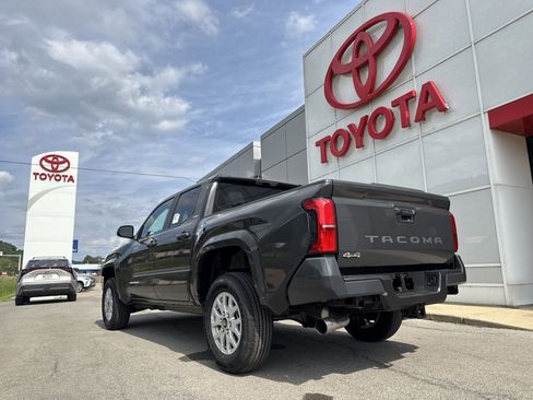 New 2025 Toyota Tacoma SR5 AWD/4WD image 42