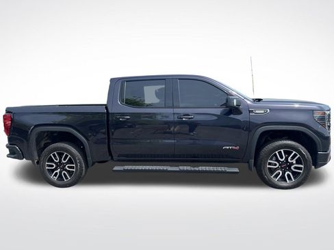 Used 2025 GMC Sierra 1500 AT4 w/ AT4 Premium Package AWD/4WD image 7