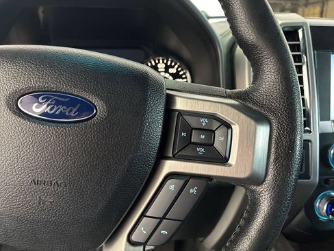 Used 2015 Ford F150 Platinum w/ Equipment Group 701A Luxury AWD/4WD image 12