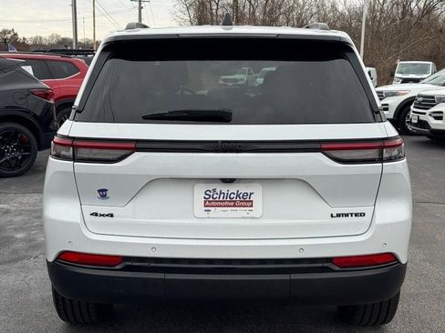 Used 2023 Jeep Grand Cherokee Limited w/ Black Appearance Package image 5