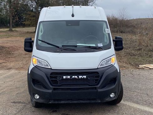 New 2025 RAM ProMaster 2500 w/ Convenience Group FWD image 2