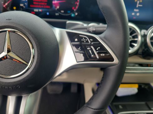 Certified 2026 Mercedes-Benz GLB 250 image 22