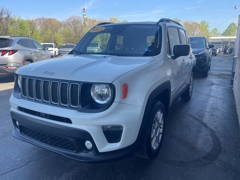 Used 2023 Jeep Renegade Latitude w/ Premium Group image 4